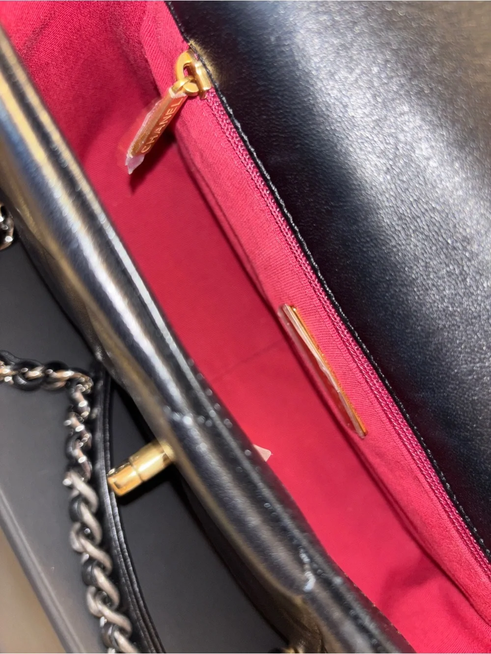 Chanel 19 Handbag. Shiny Lambskin, Gold Tone, Silver-Tone & Ruthenium-Finish